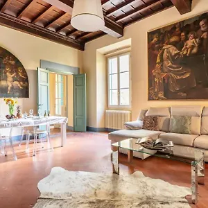 Ginny's House- Borgo La Croce Luxury Appartamento