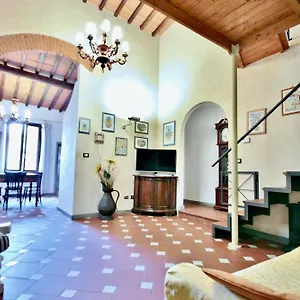 Typical In The Historic Centre Appartamento