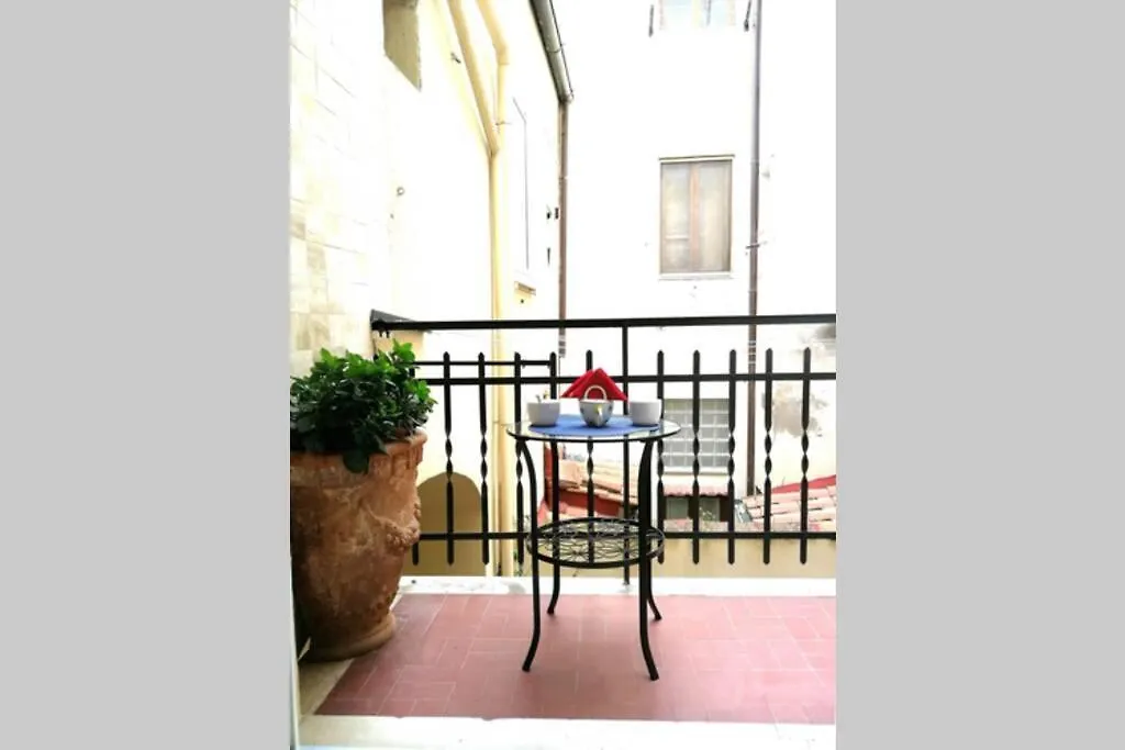Oltrarno Suite Florence Italy